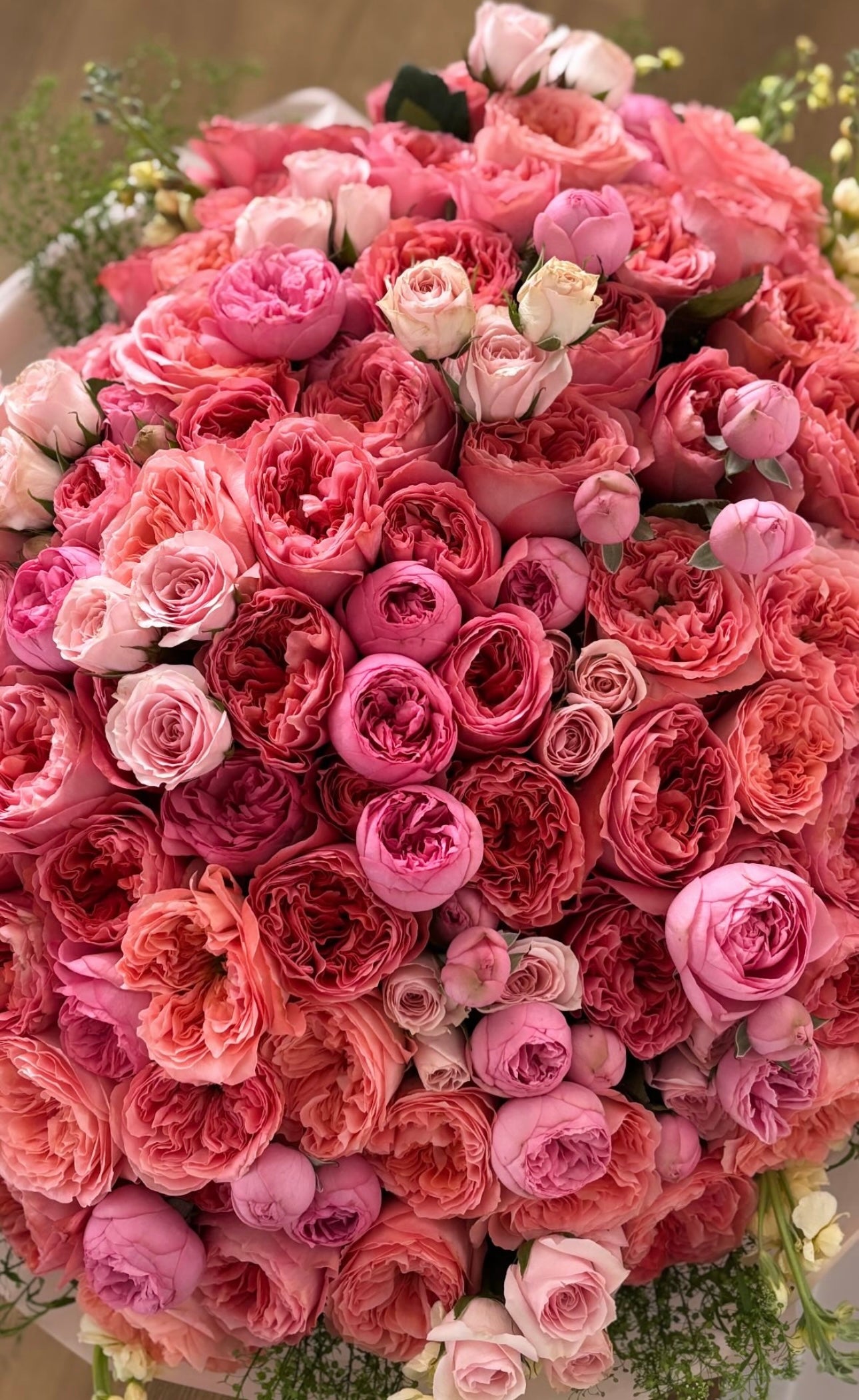 Pink Garden Roses – Luxury Handcrafted Arrangement